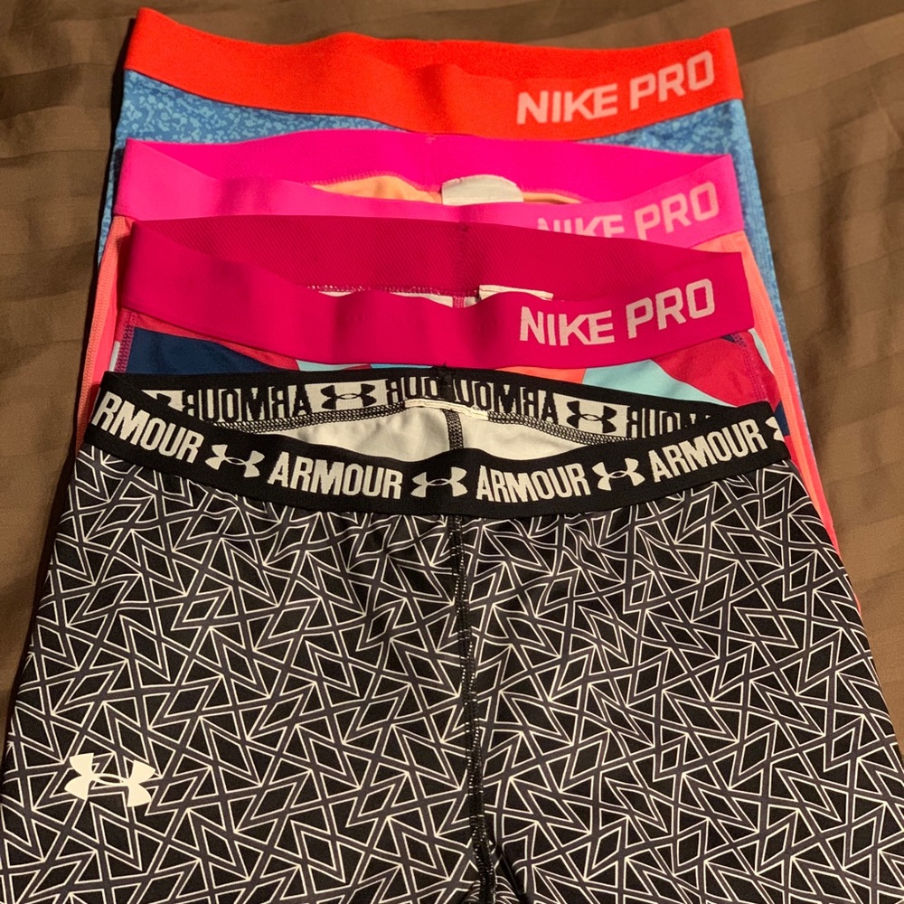 Cropped active leggings